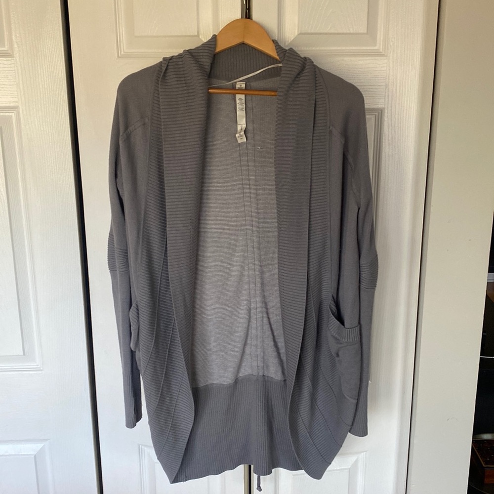 Lululemon women’s cardigan size 8
